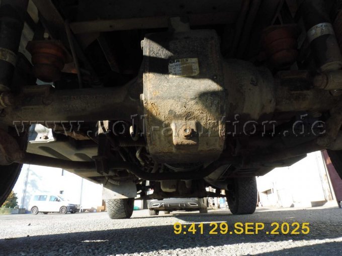 Unterboden mit Differenzial von hinten