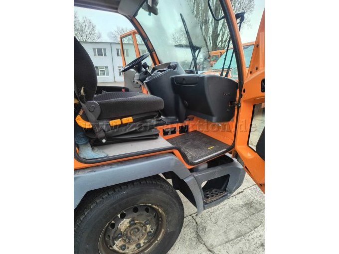 Einstieg Beifahrerseite.