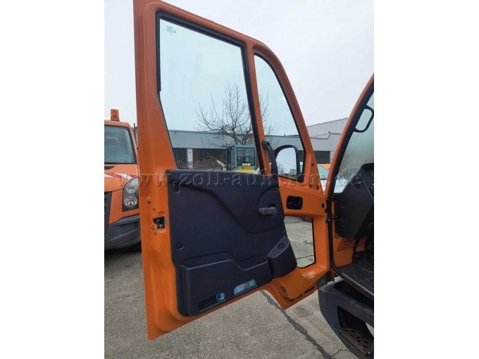 Fahrertür mit Lackschäden 3