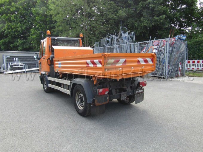 Seitenansicht hinten links