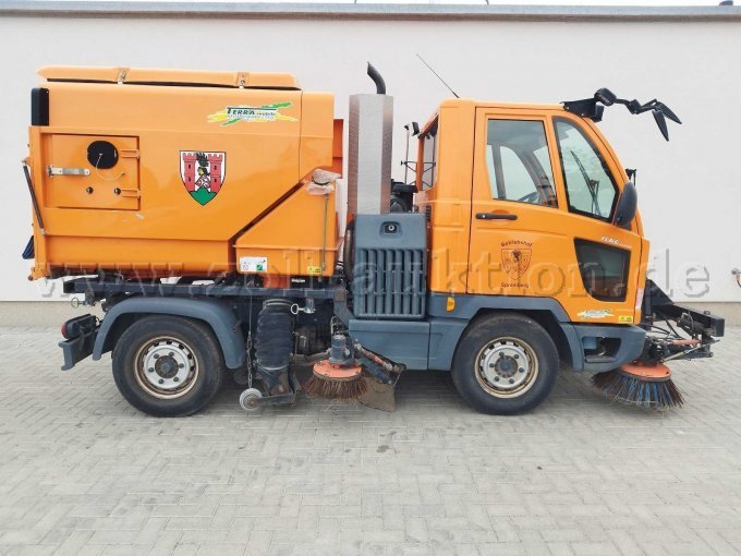 1 Multicar M30 selbstfahrende Arbeitsmaschine Straßenreiniger – foto 3 – kavel bij Zoll-Auktion, Spremberg