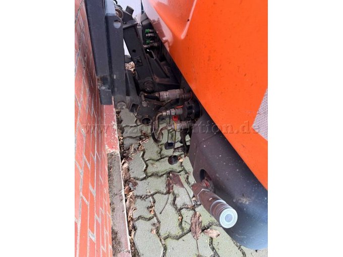 Fronthydraulik links