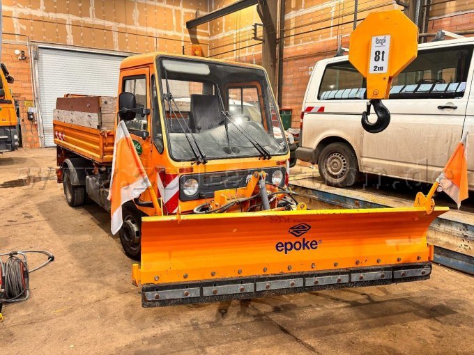 Front rechts mit Schiebeschild