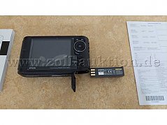 Displayansicht des Viewers - Vorderseite - original foliert - Ansicht der Lithium Batterie mit Typenbezeichnung