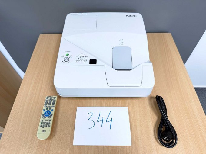 NEC UM280W Nahbereichsbeamer Kurzdistanzbeamer
Gesamtansicht