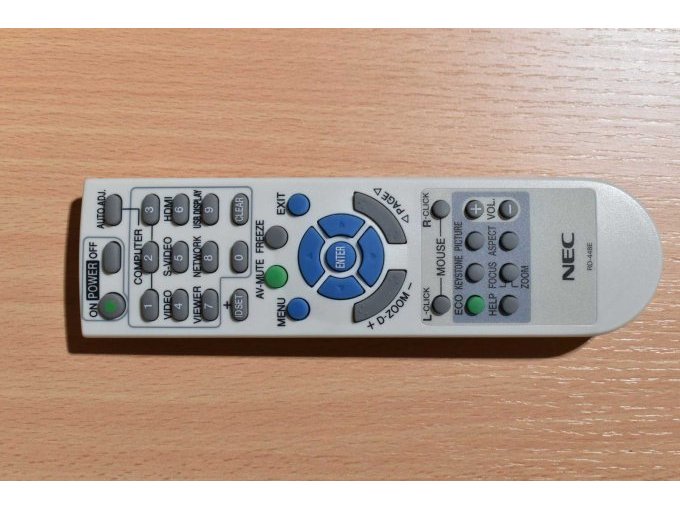 NEC UM280W Nahbereichsbeamer Kurzdistanzbeamer
Fernbedienung