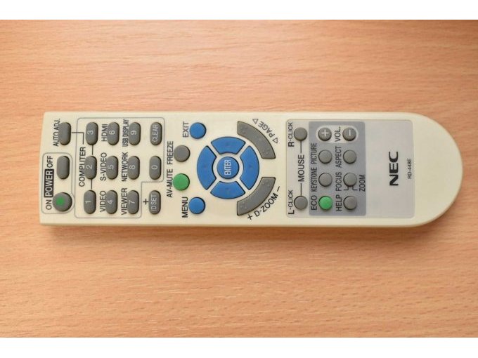 NEC UM280W Nahbereichsbeamer Kurzdistanzbeamer
Fernbedienung