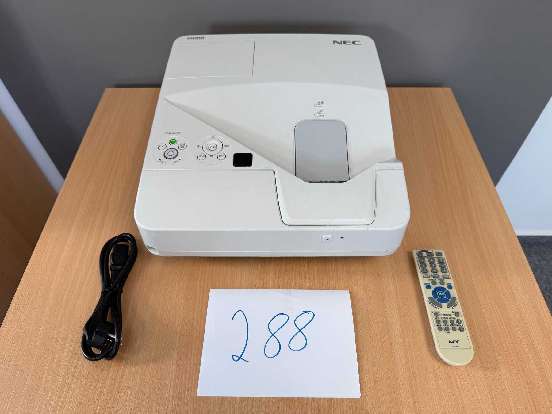 : Lenovo ThinkCentre M710q – Desktop-Mini PC mit Stromkabel und Fernbedienung
