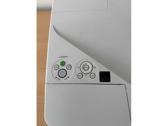 NEC UM301W Nahbereichsbeamer Kurzdistanzbeamer
Ansicht des Bedienfeldes