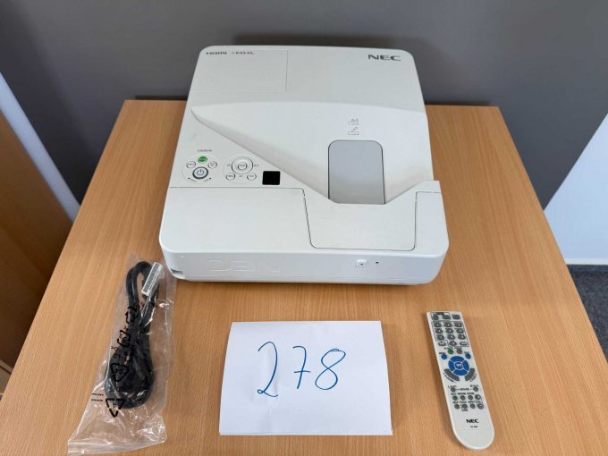 NEC UM301W Nahbereichsbeamer Kurzdistanzbeamer
Gesamtansicht