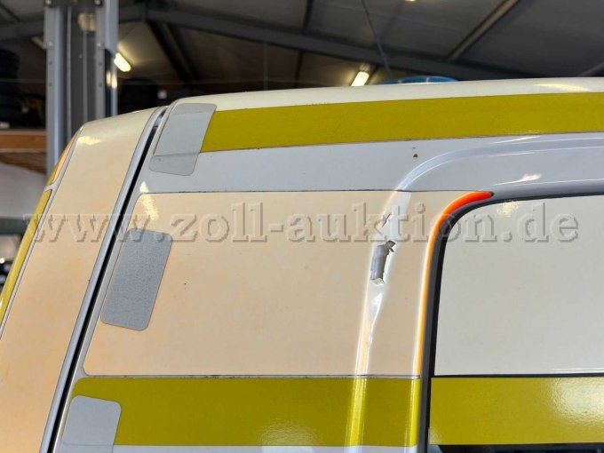 hinten rechts vermackt