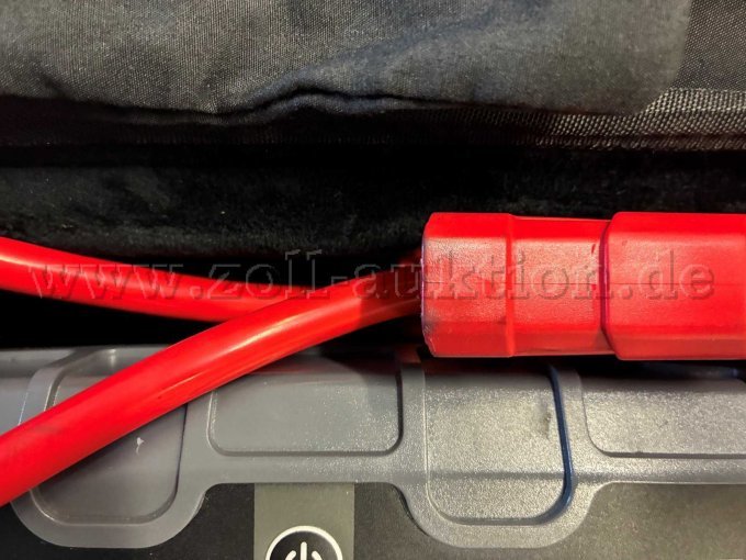 Verfärbung am Pluspol