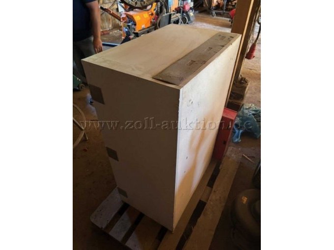 Schrank von hinten