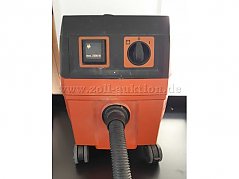 Frontansicht mit Steckdose max.: 2200 Watt und Ein/Ausschalter