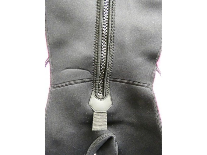 Neoprenanzug Scubatec_ Rückansicht Reißverschluss