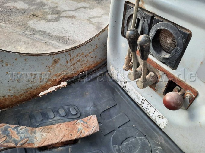 Kabinenneigung und Breitenverstellung Hydraulik