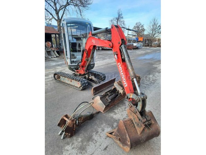 von vorne schräg mit Meisel