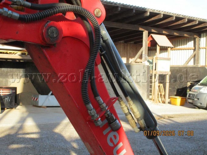 Hydraulikanschluss Baggerarm vorne