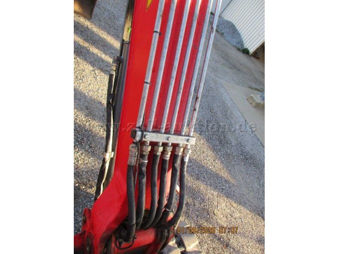 Hydraulikanschluss Baggerarm hinten