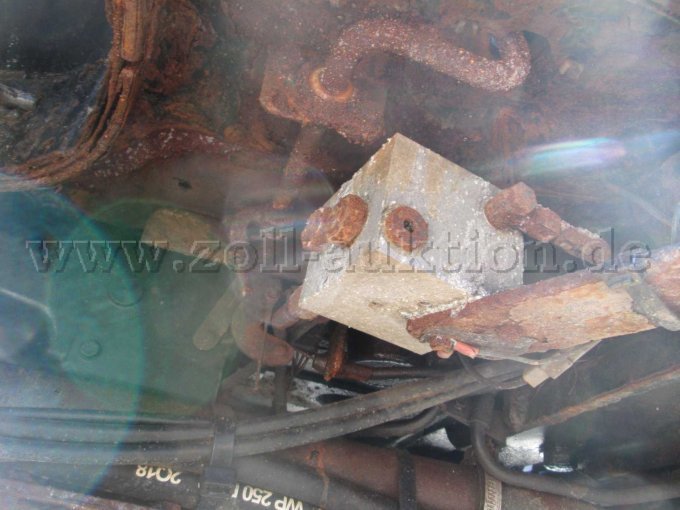 New Holland- unten rechts hinten