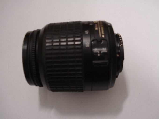 Nikon ED 18-55mm 1:3.5-5.6G Objektiv.