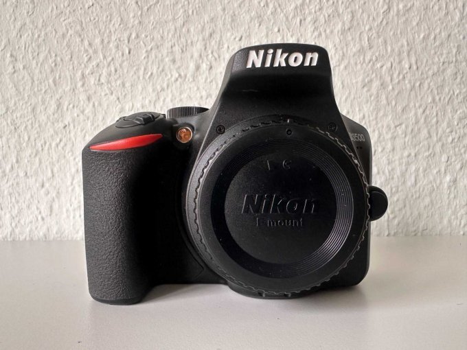 NIKON D3500 - Detailansicht Front