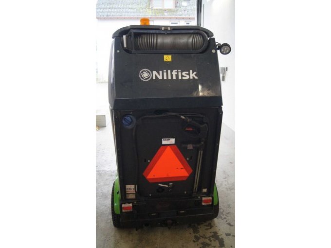 Rückseite Fahrzeug mit Aufsatz