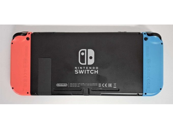 1 Nintendo Switch Konsole, HAC-001 (-01) und 2 Switch Controller – foto 5 – kavel bij Zoll-Auktion, Frankfurt am Main