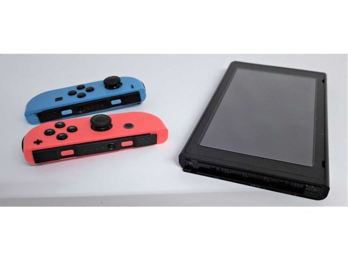 1 Nintendo Switch Konsole, HAC-001 (-01) und 2 Switch Controller – foto 6 – kavel bij Zoll-Auktion, Frankfurt am Main