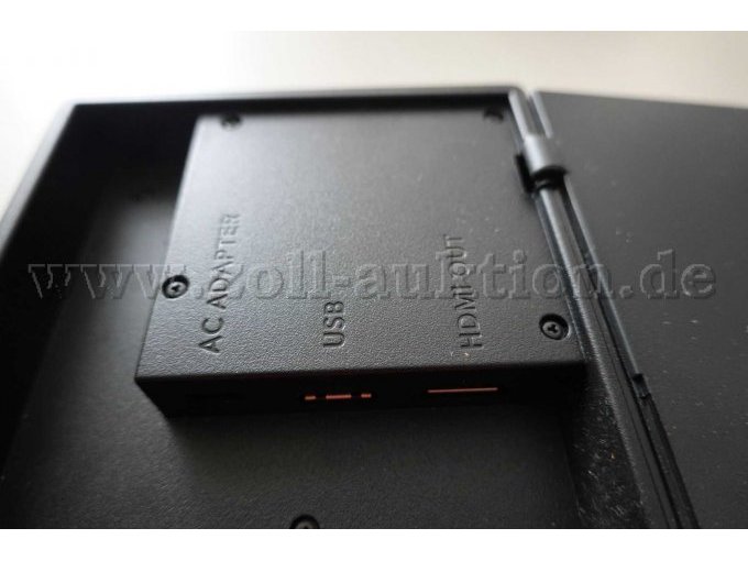 Nahaufnahme Dockingstation mit AC Adapter-, USB- und HDMI OUT-Anschluss schwarz