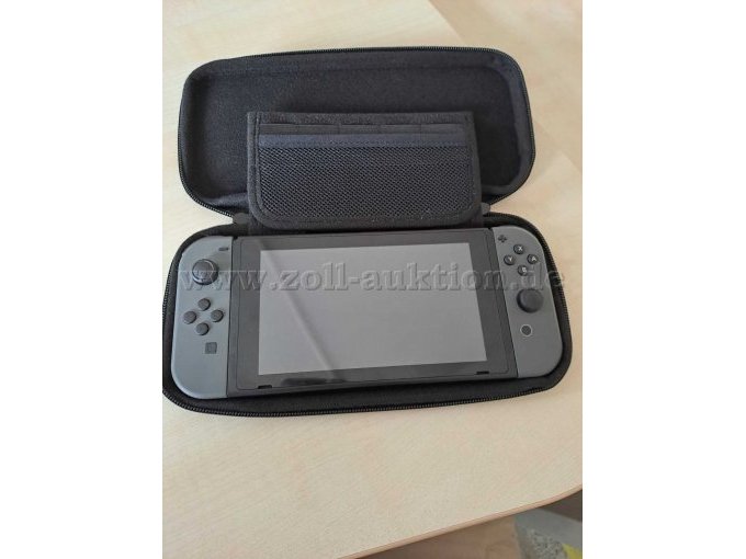 Nintendo Switch mit Tasche Nintendo Switch mit Tasche