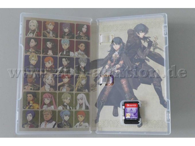 Nintendo Switch Spiel "Fire Emblem Three Houses" OVP Gesamtansicht OVP innen