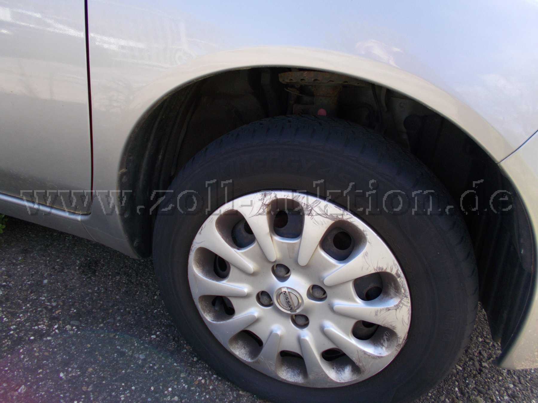 zerkratzte Radabdeckung