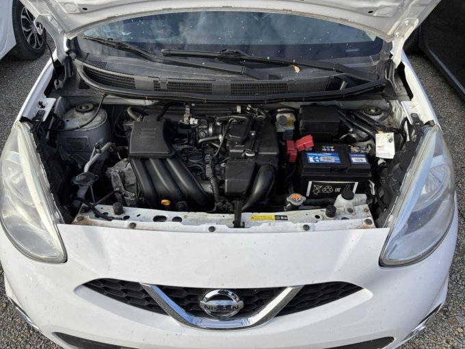 geöffneter Motorraum