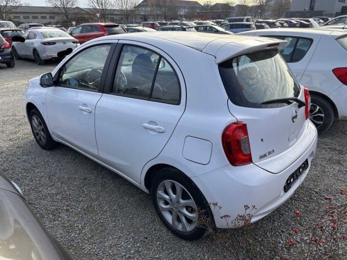 Heckansicht seitlich