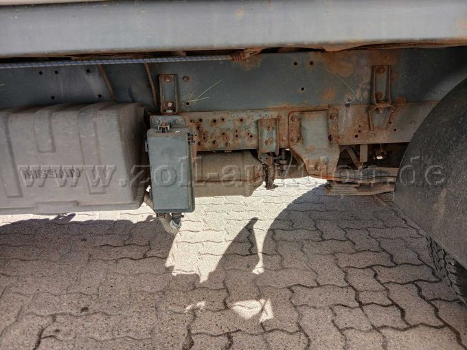 Fahrzeugrahmen links