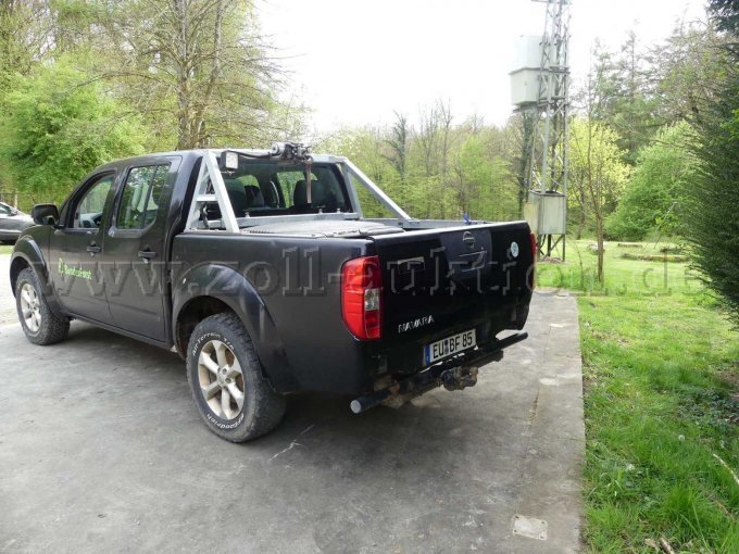 1 Nissan Navara 2.5 dCi DPF Double Cab XE 4x4 – foto 4 – kavel bij Zoll-Auktion, Troisdorf