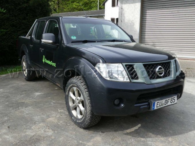1 Nissan Navara 2.5 dCi DPF Double Cab XE 4x4 – foto 3 – kavel bij Zoll-Auktion, Troisdorf