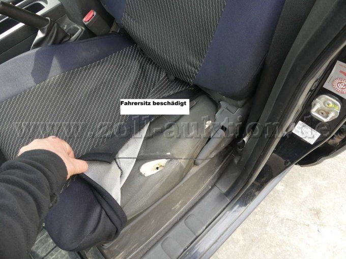 1 Nissan Navara 2.5 dCi DPF Double Cab XE 4x4 – foto 13 – kavel bij Zoll-Auktion, Troisdorf