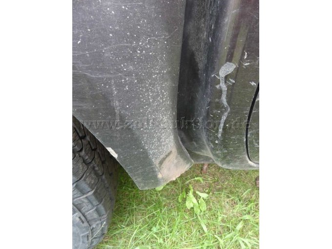 Seitenwand rechts Beschädigung