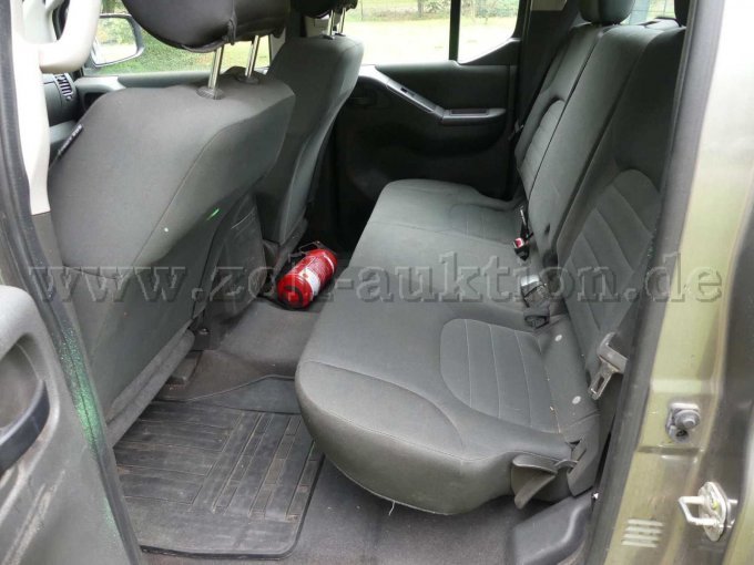 1 Nissan Navara 2.5 dCi DPF Double Cab XE 4x4 *differentieelslot* trekhaak – foto 7 – kavel bij Zoll-Auktion, Münchehofe