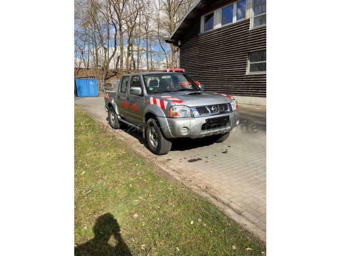 Nissan Navara Ansicht Front Seite rechts