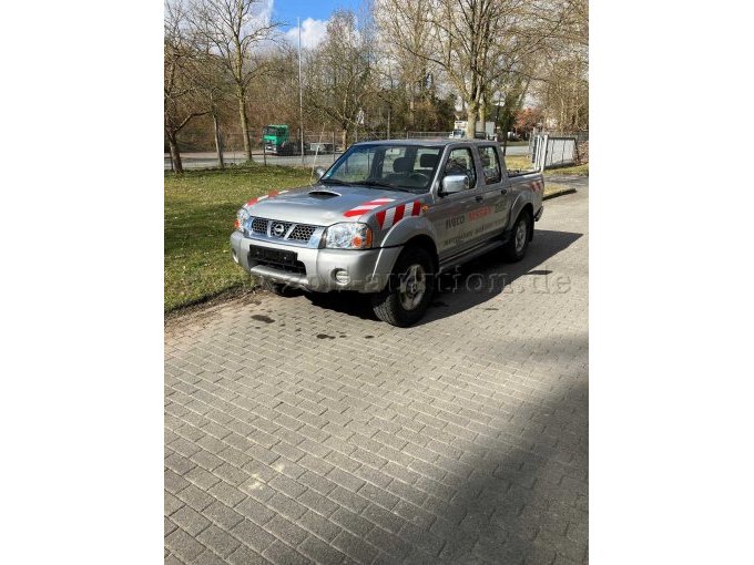 Nissan Navara Ansicht Front Seite links