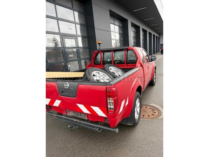 Nissan Ladefläche