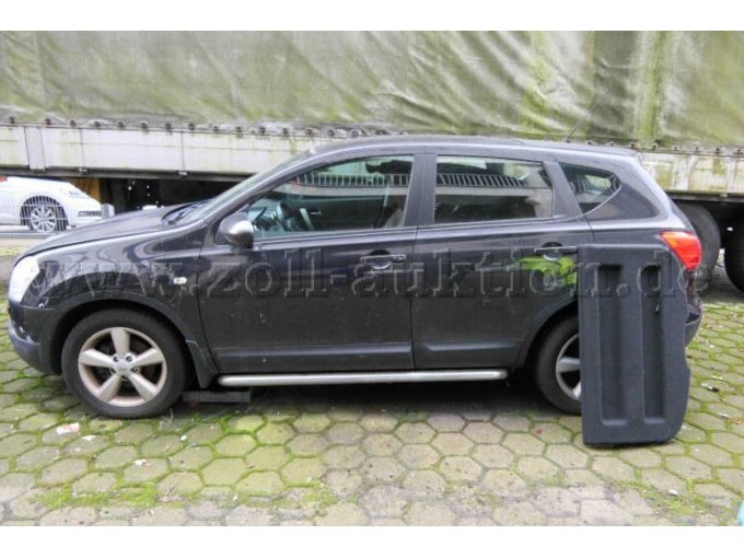 Nissan Qashqai
Ansicht seitlich