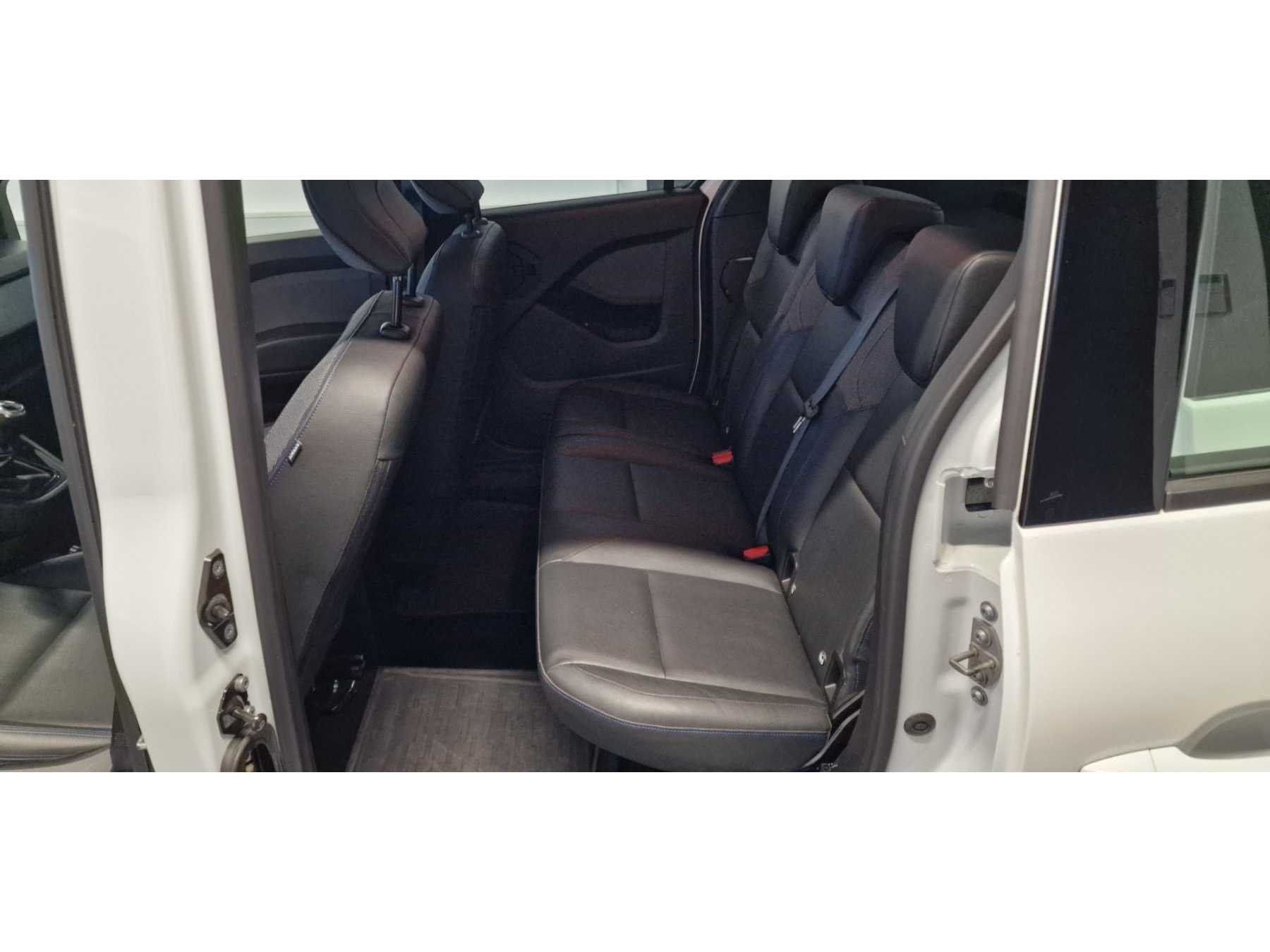 Innenraum hinten links