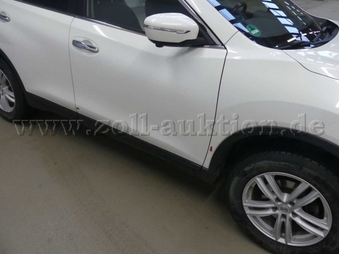 Beschädigung Kotflügel/Tür vorne rechts