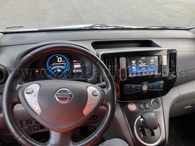 Armaturentafel und Kombiinstument