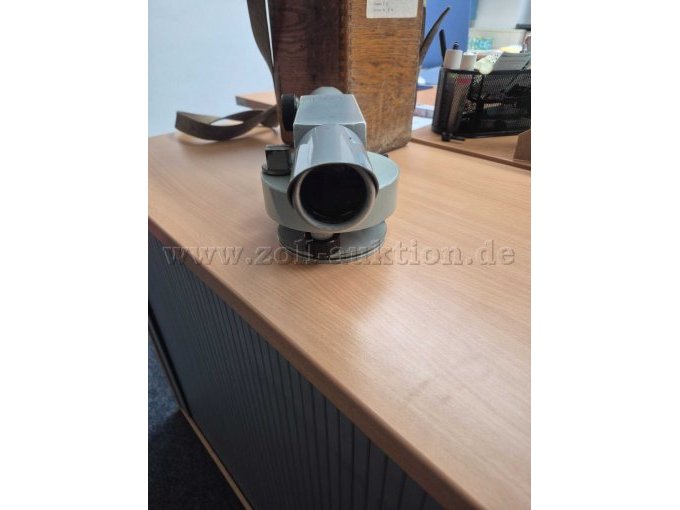 1 Nivellier Ni 2 CARL ZEISS – foto 2 – kavel bij Zoll-Auktion, Kiel