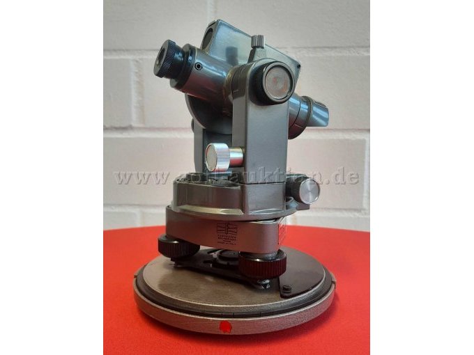 Instrument
Hinten seitlich -1-